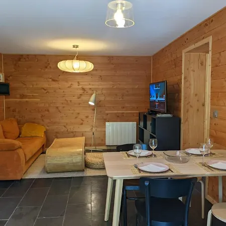 Les Acacias Apartment Moye